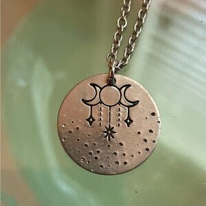 EUC Triple Moon Phases Necklace. 🌙